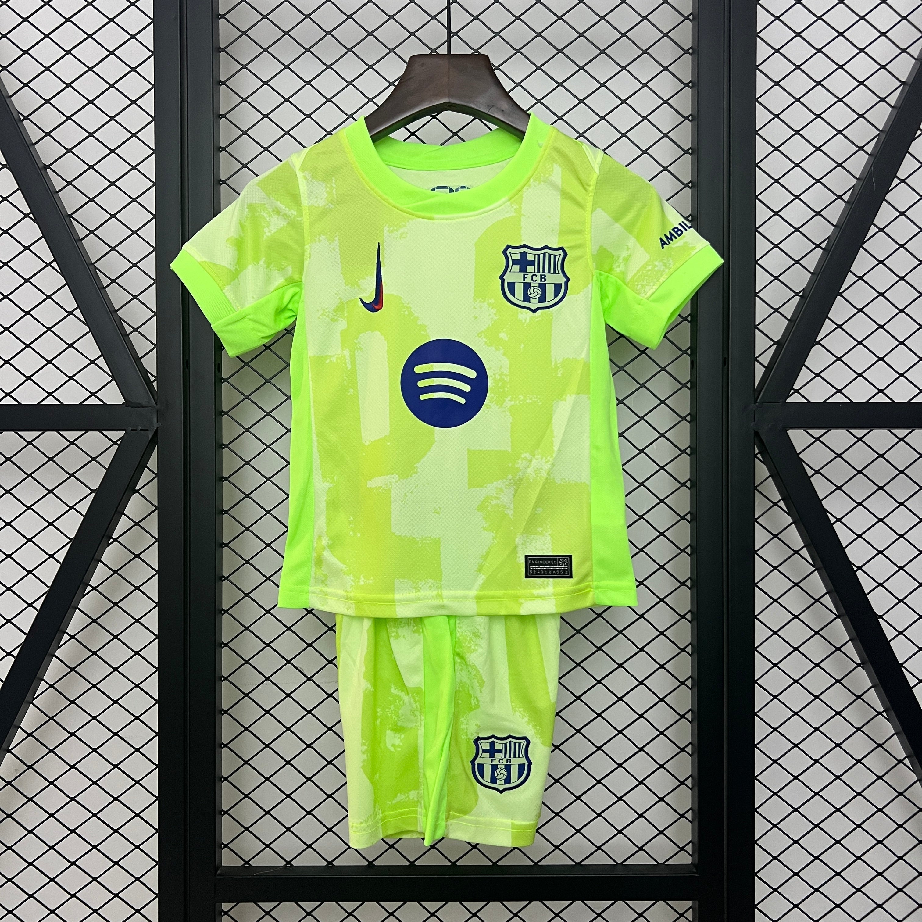 Camiseta y Pantalones para niños FC Barcelona Third 24/25