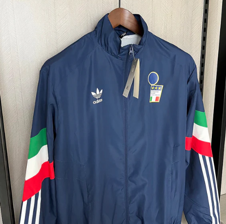 Abrigo Impermeable Italia 24/25