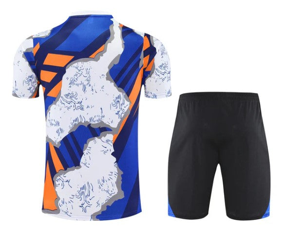 Camiseta y Pantalón corto de entrenamiento Real Madrid 25/26