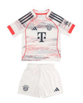 Camiseta y Pantalones para niños Bayern de Múnich Away 25/26
