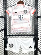 Camiseta y Pantalones para niños Bayern de Múnich Away 25/26