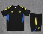 Camiseta y Pantalón corto de entrenamiento Manchester United 25/26