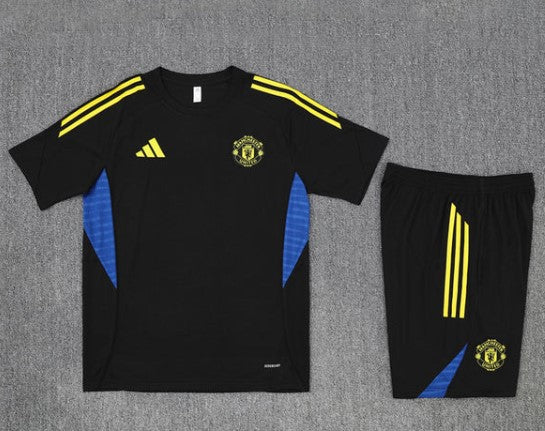 Camiseta y Pantalón corto de entrenamiento Manchester United 25/26