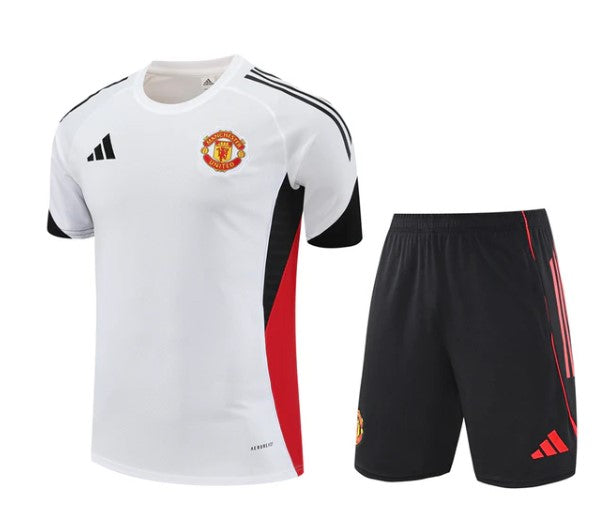 Camiseta y Pantalón corto de entrenamiento Manchester United 25/26
