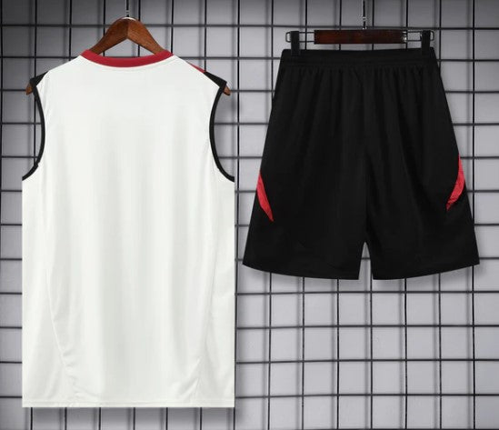 Camiseta y Pantalón corto de entrenamiento Manchester United 25/26
