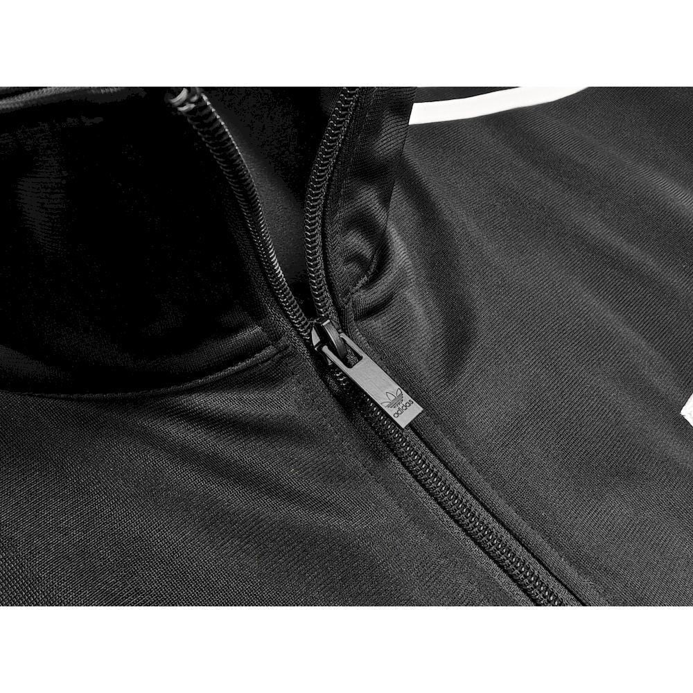 Abrigo Oasis x Adidas 2025