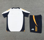 Camiseta y Pantalón corto de entrenamiento Real Madrid 24/25