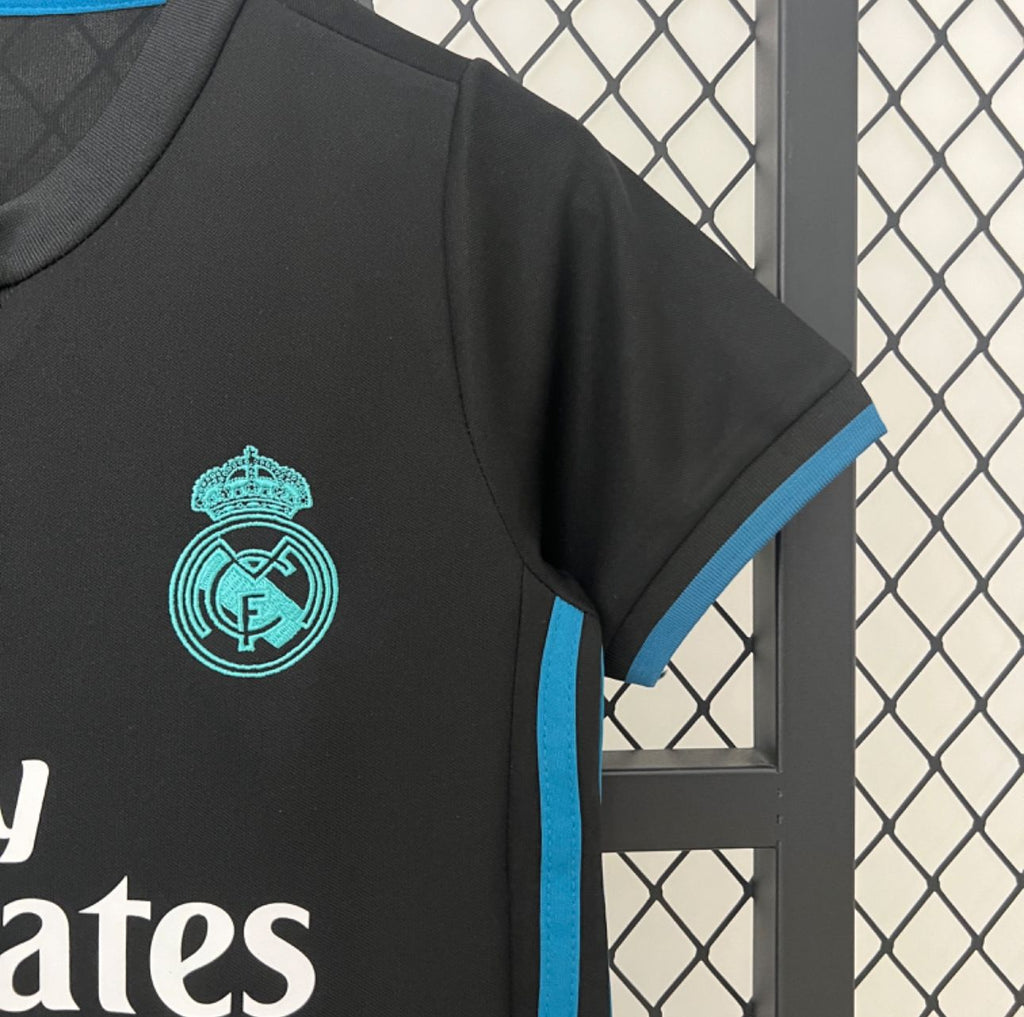 Camiseta y Pantalones para niños Real Madrid Home - Retro 2017/2018