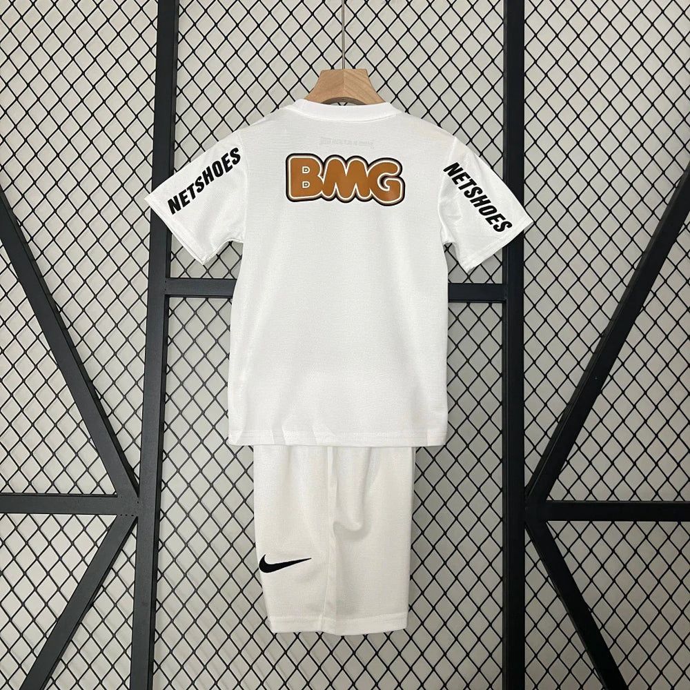 Camiseta y Pantalones para niños Santos Retro 12/13