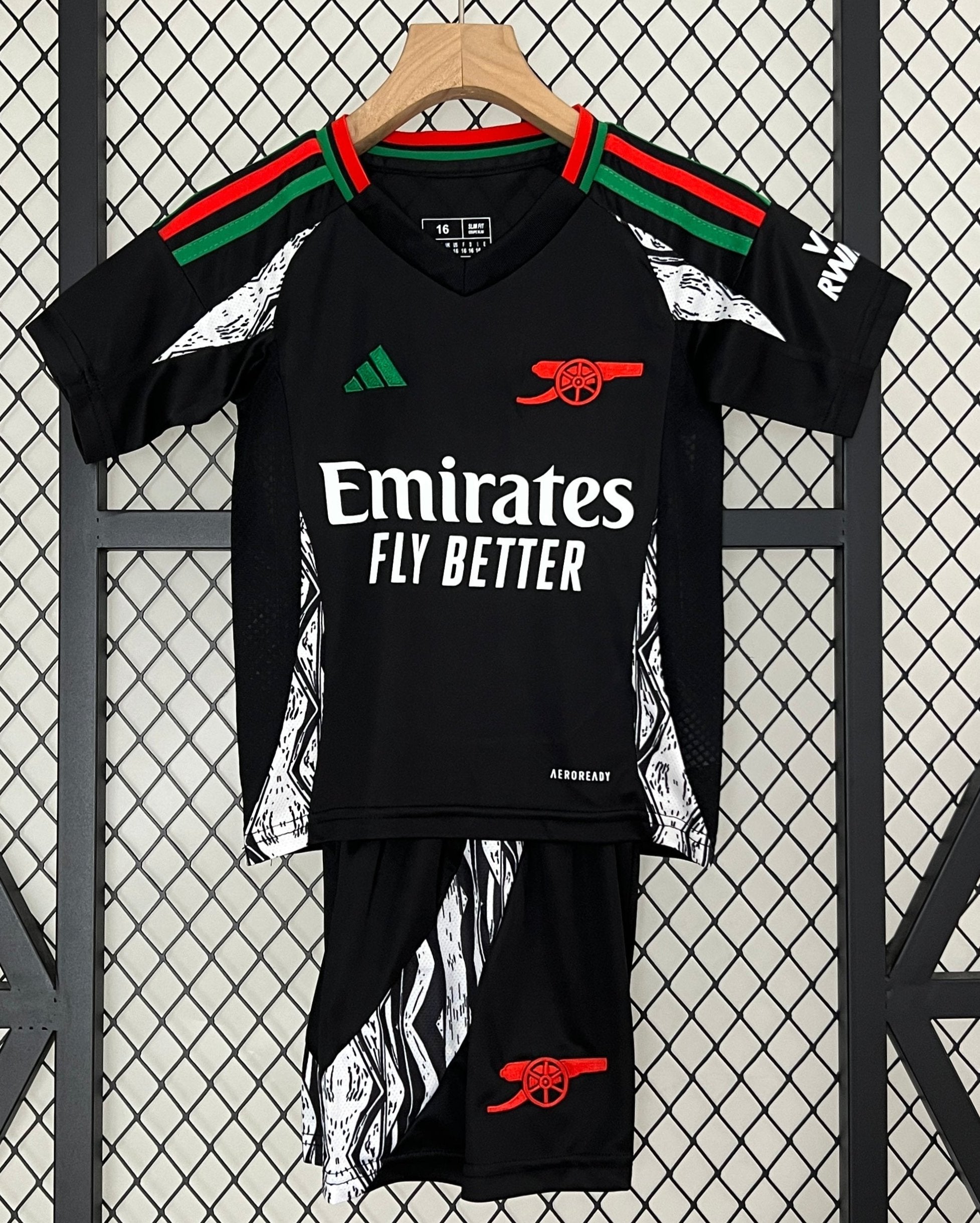 Camiseta y Pantalones para niños Arsenal Away 24/25